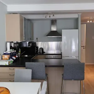  Apartment Dinbnb I Charming 3-bedroom In The Heart Of The